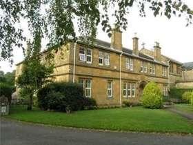 2 bedroom Flat for s...